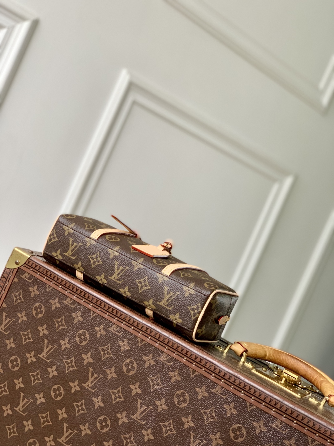 l0vis Vvtt0n hang on monogram handbag-m47031-11.5 x 6.5 x 26 cm