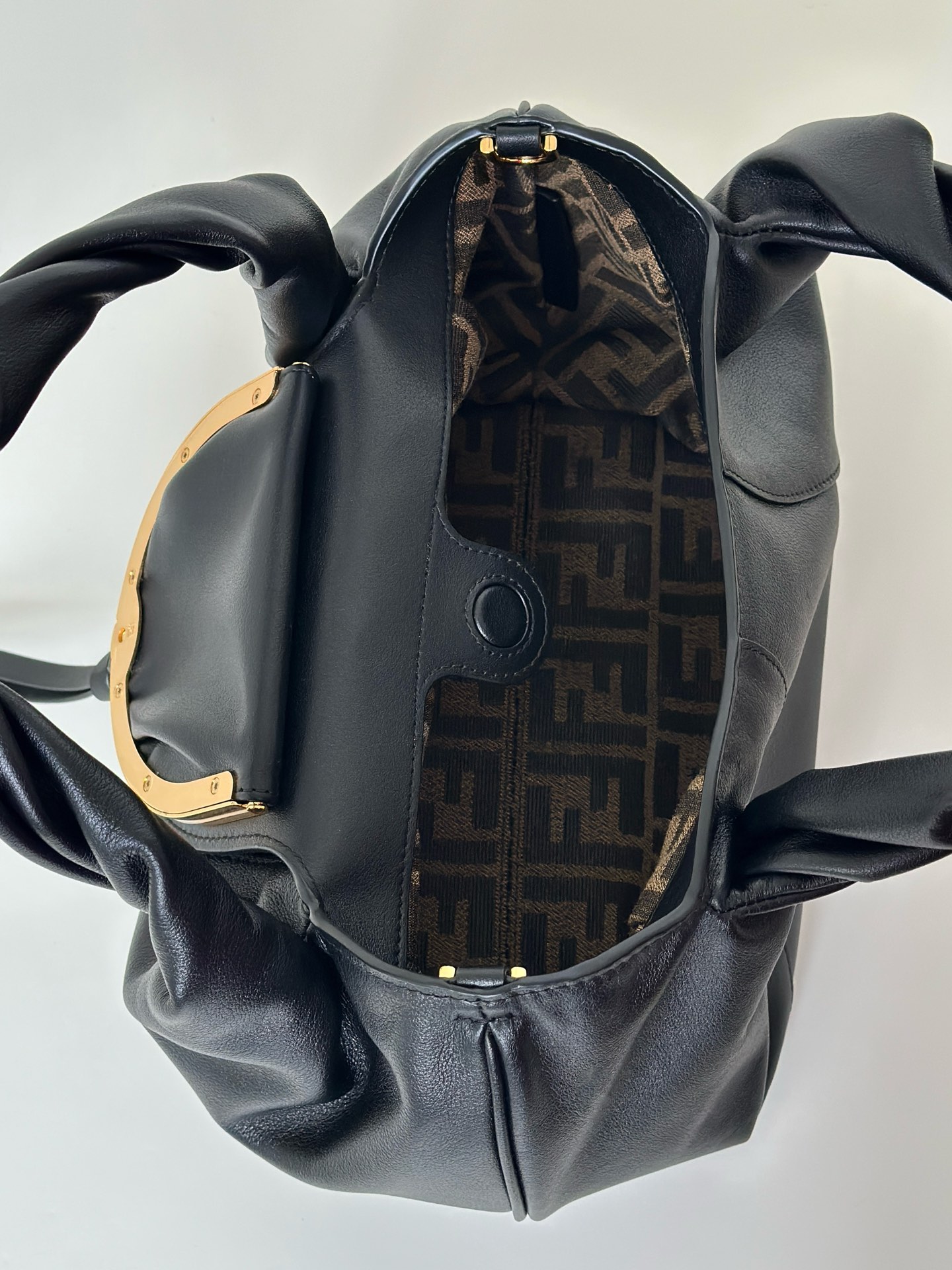 F**di Spy Bag -32*12*18CM