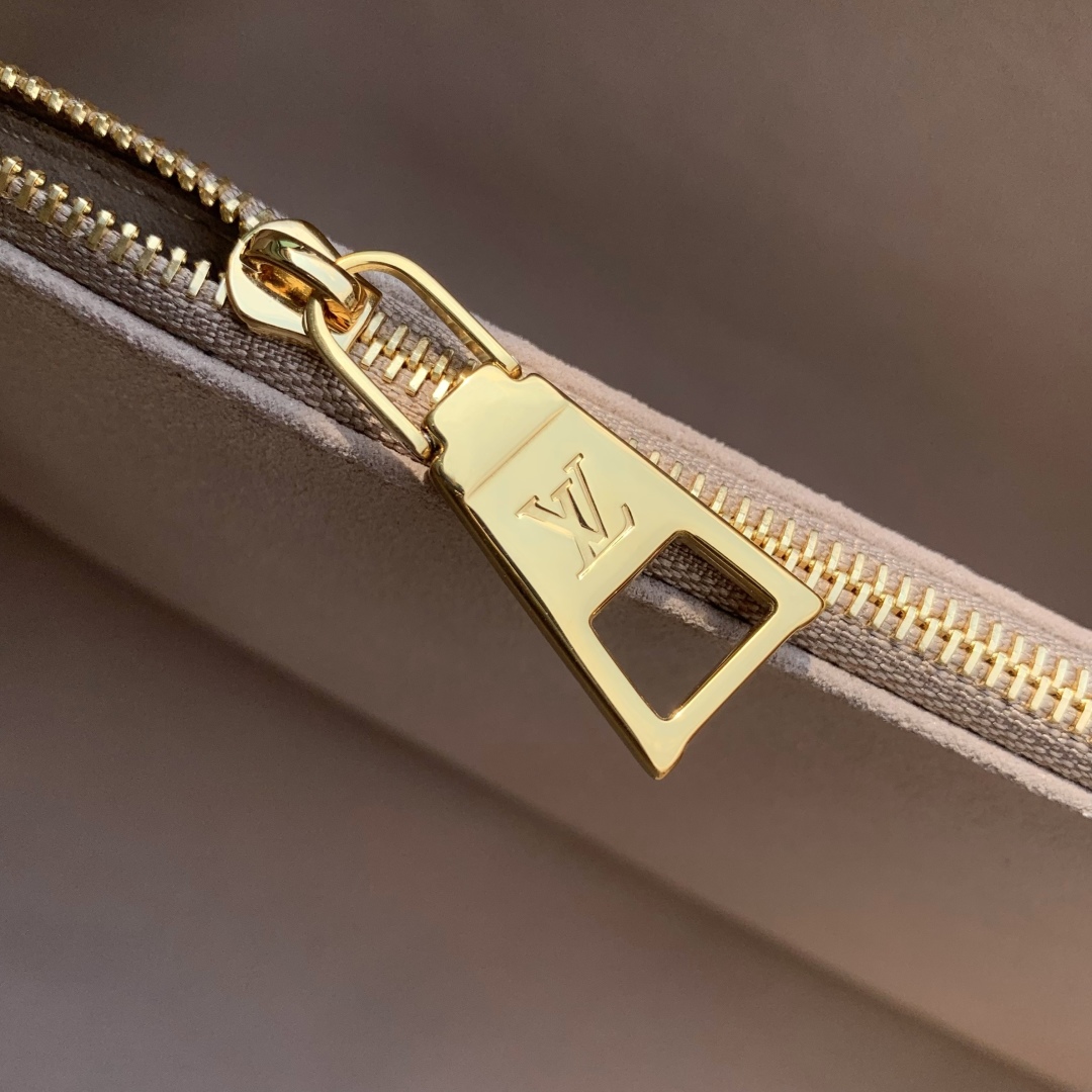 l0vis Vvtt0n avenue mm-m25575-38.5 x 24 x 15cm