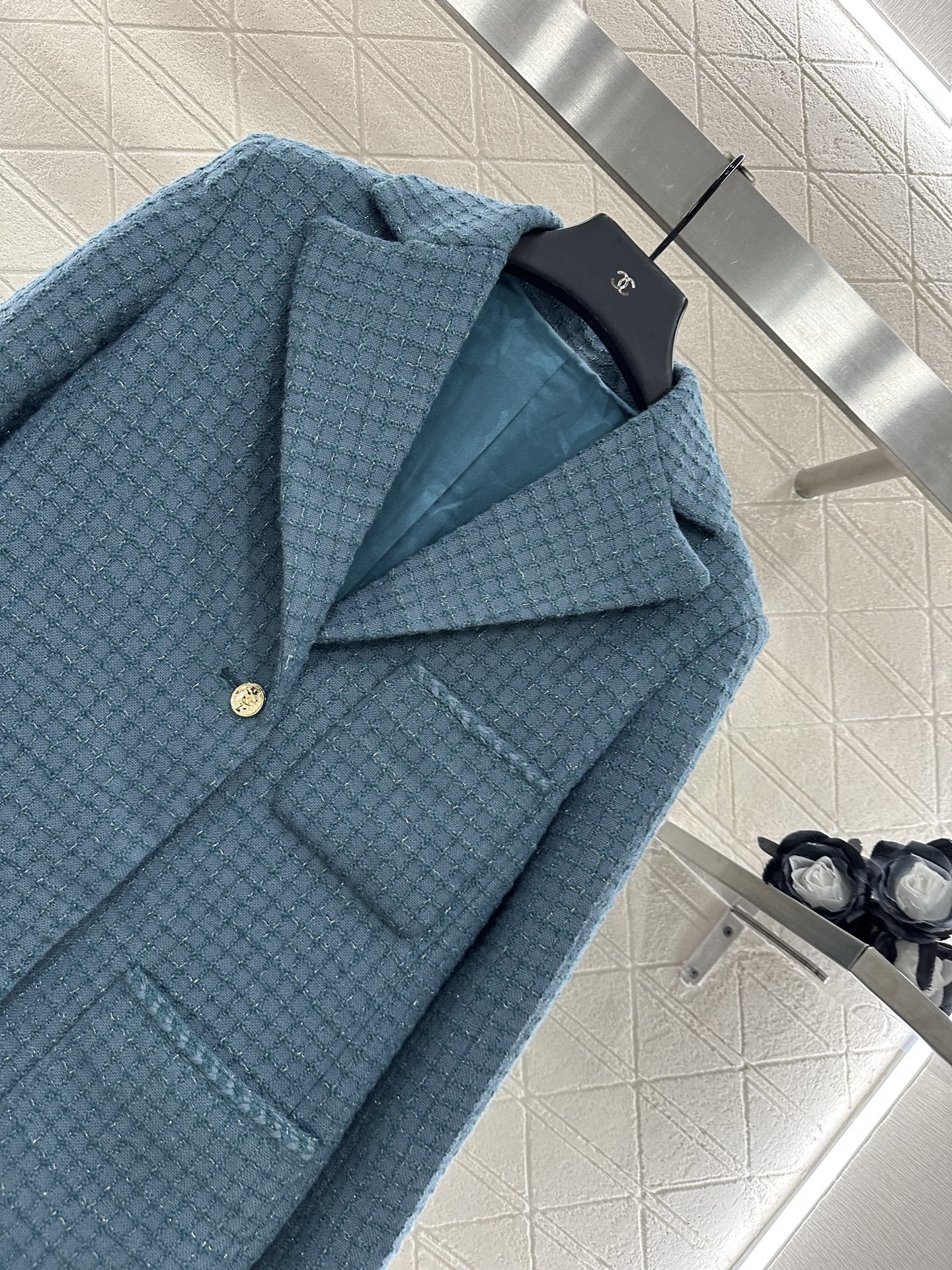 Ch@nel woolen cloth