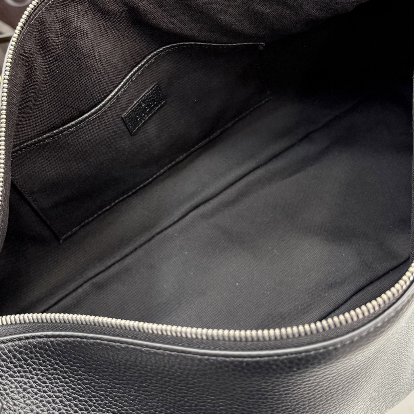 Gv*c*i Grained Leather Crossbody Bag-44*21*15CM