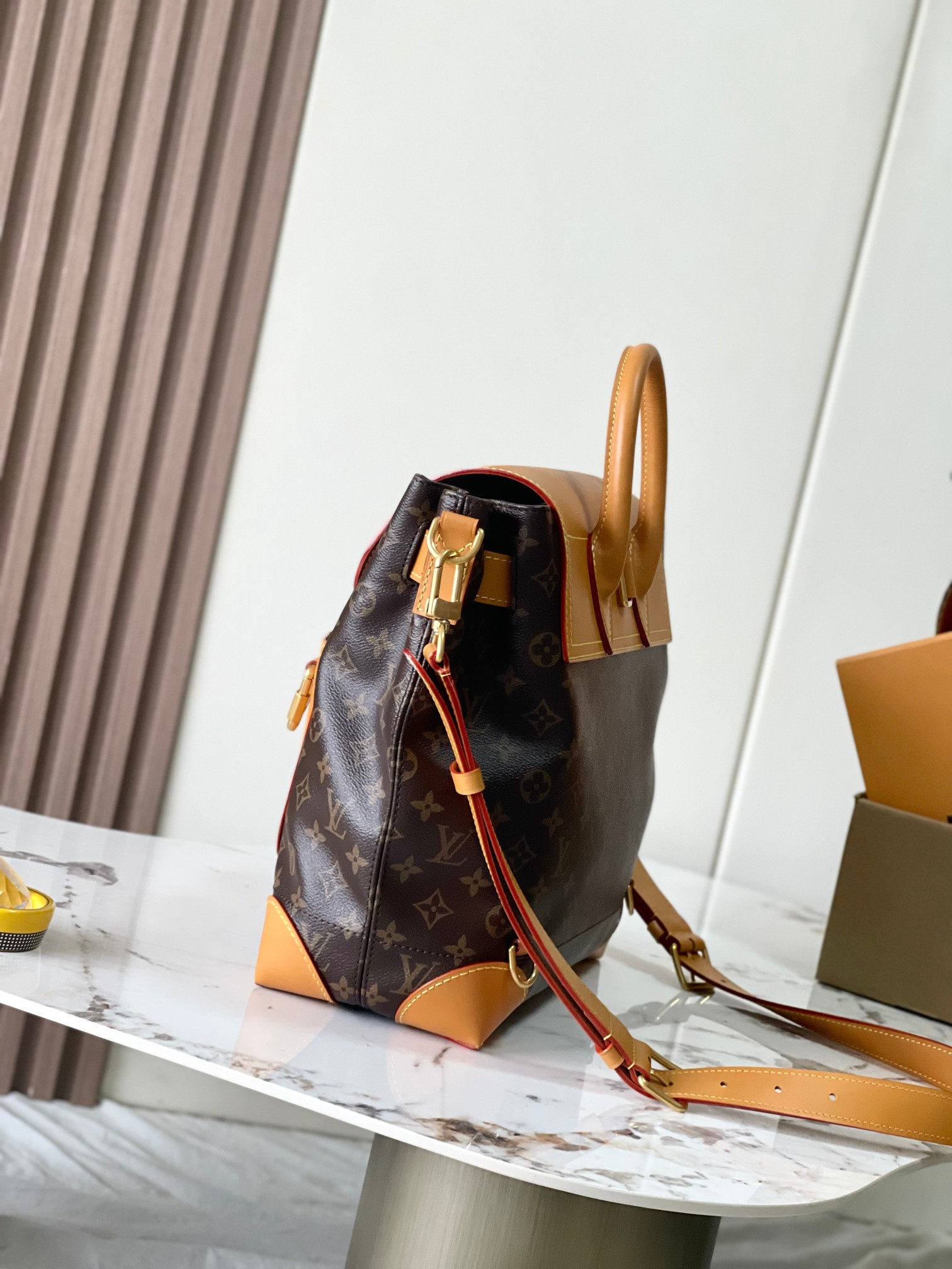L0vis Vvtt0n Steamer 30 G69-M25989-33x32x14CM