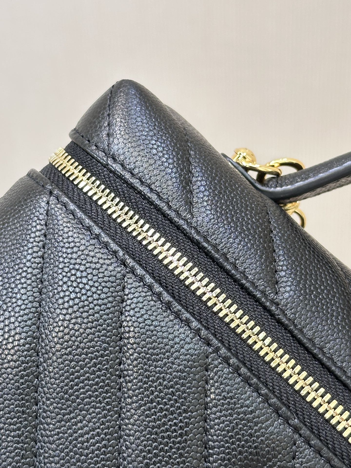 Ch@nel Cosmetic Bag-Caviar-19CM