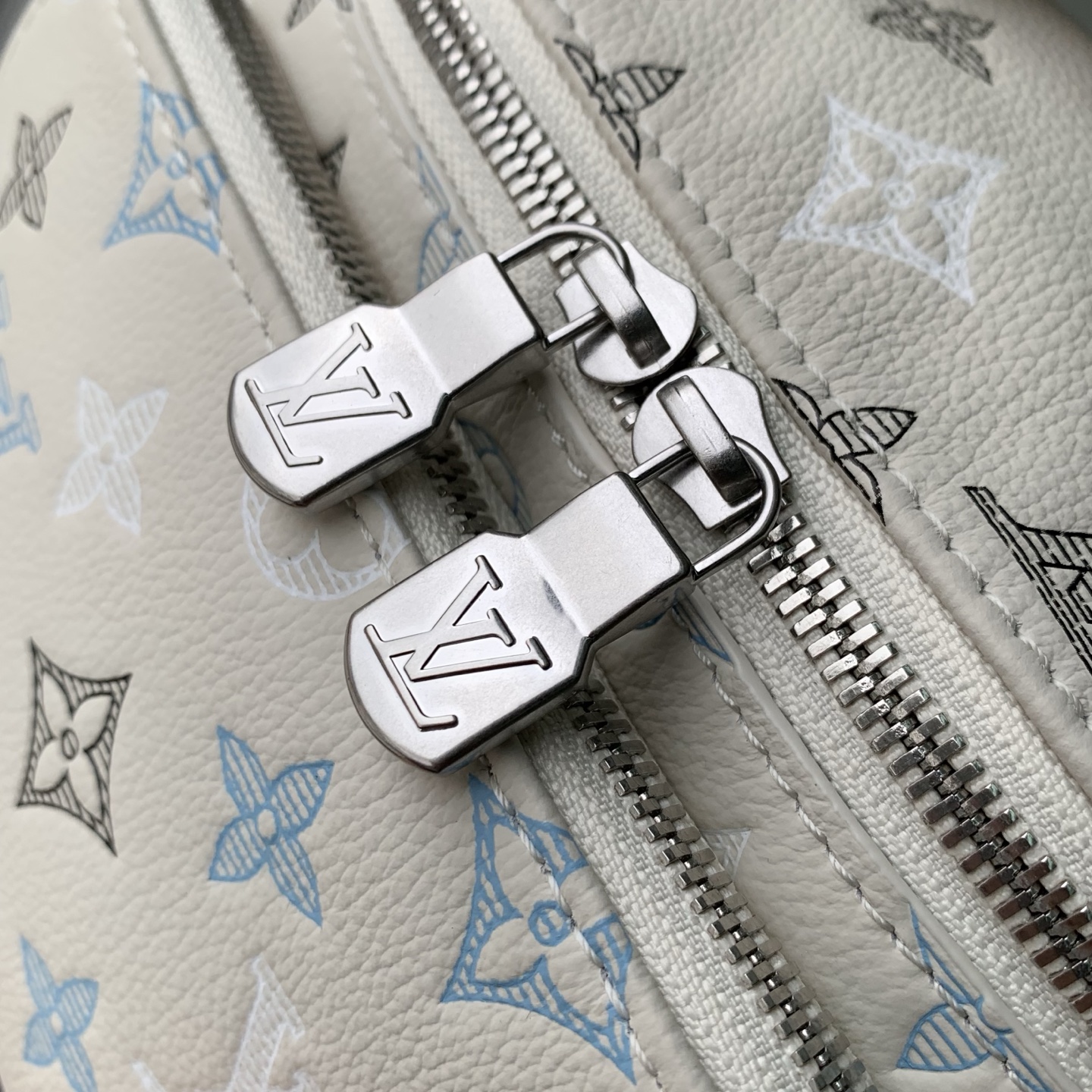 L0vis Vvtt0n Rush Bum Bag-M28619-30*15*8CM