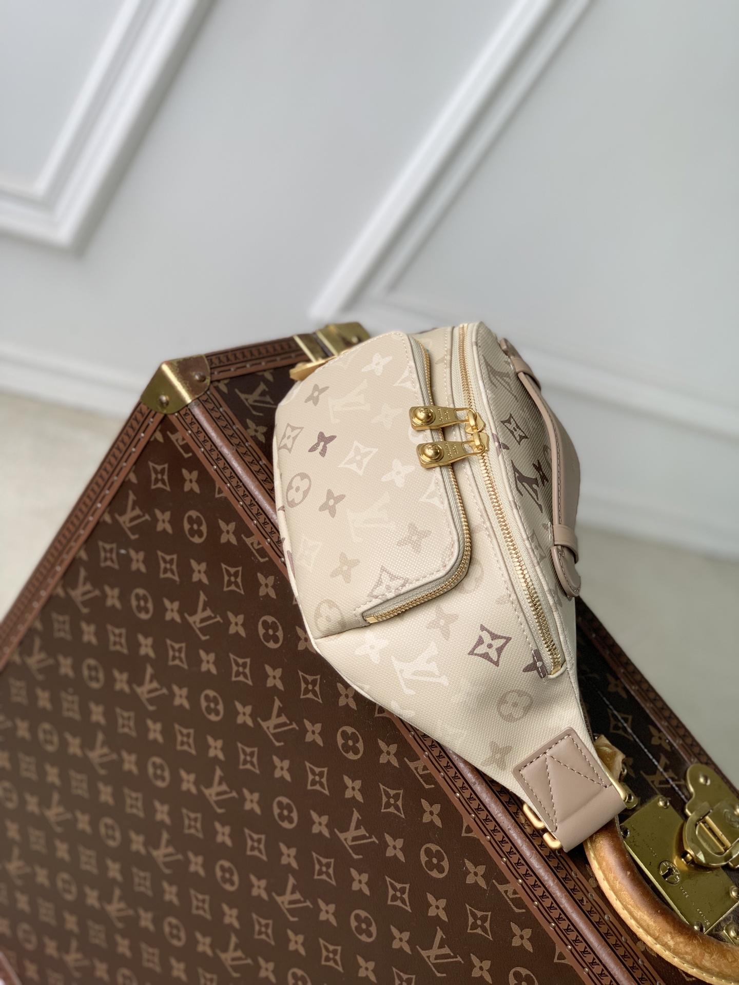 L0vis Vvtt0n Rush Bum Bag-M28619-30*15*8CM