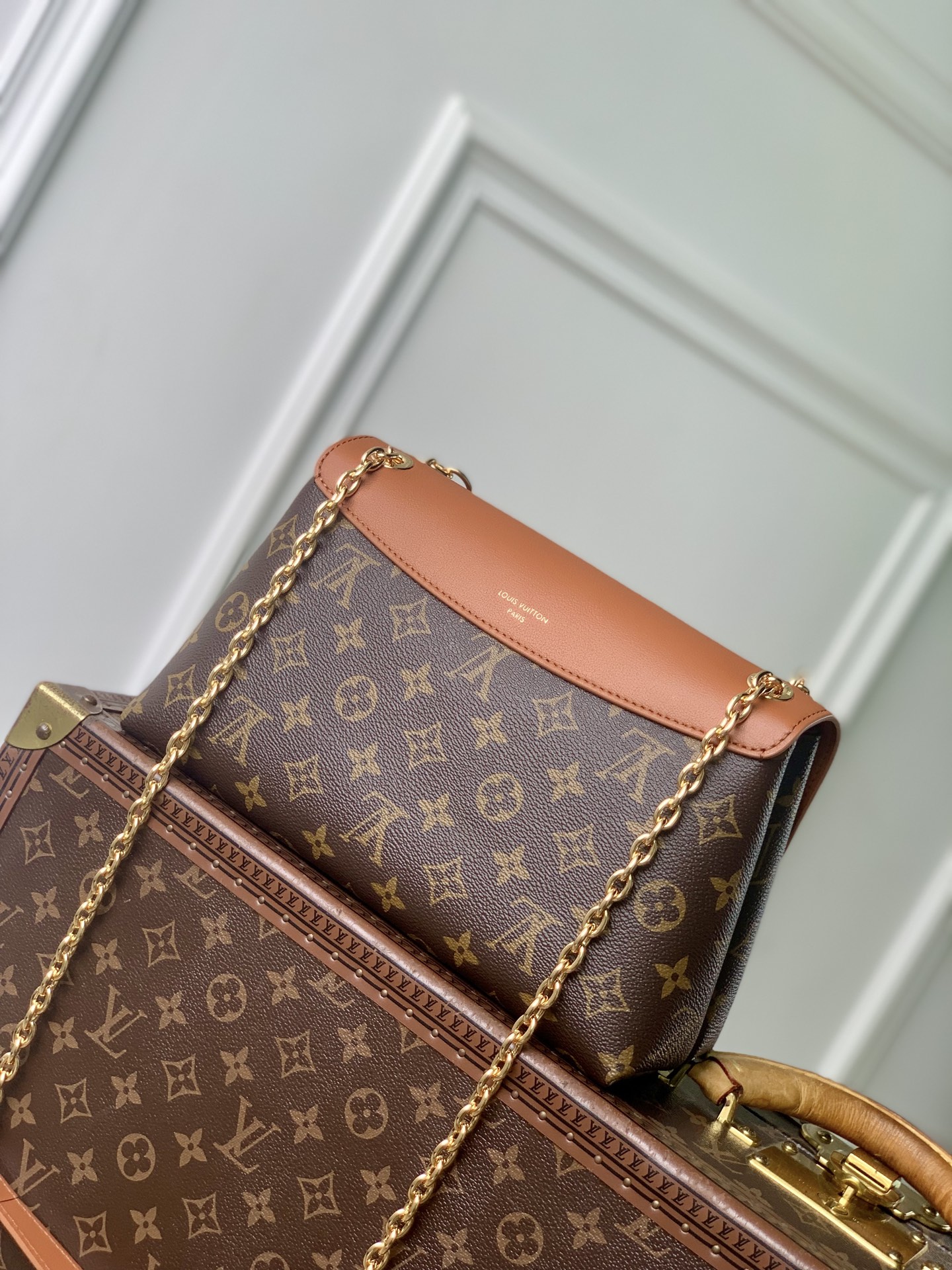 L0vis Vvtt0n Madeleine Handbag-M28610-29 x 18 x 10.5CM