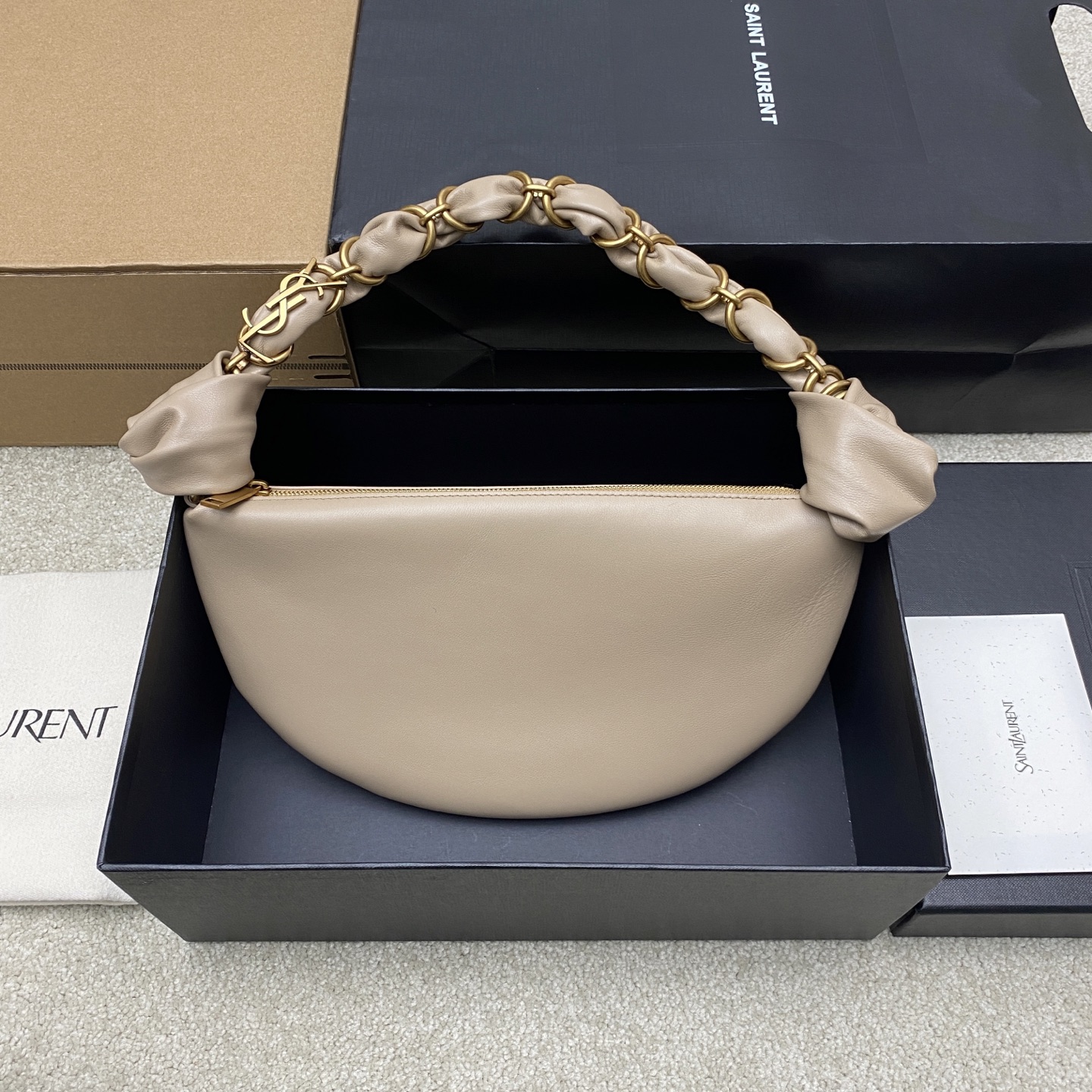 Y51 26SS Amalia-19x13x10CM