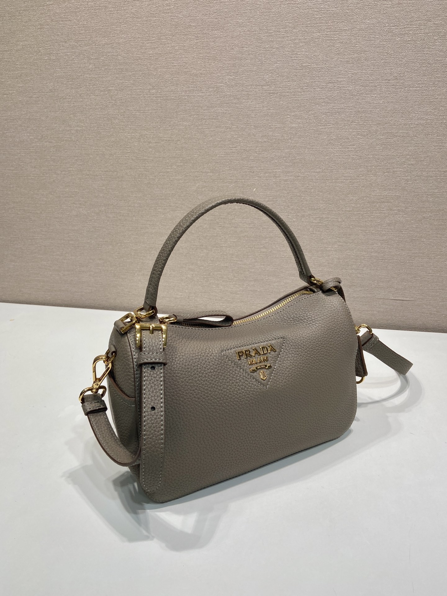 Pra*a Small Leather Bag 1BC277-25*15*11CM