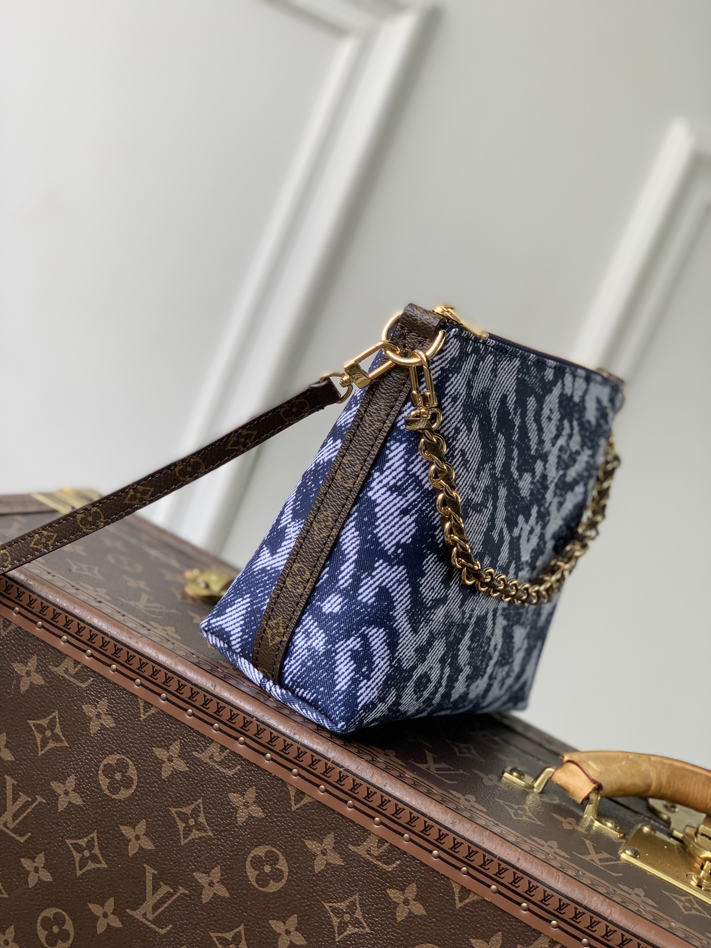 L0vis Vvtt0n Multipass Mini Handbags-M3A389-17.5 x 18 x 9.5CM