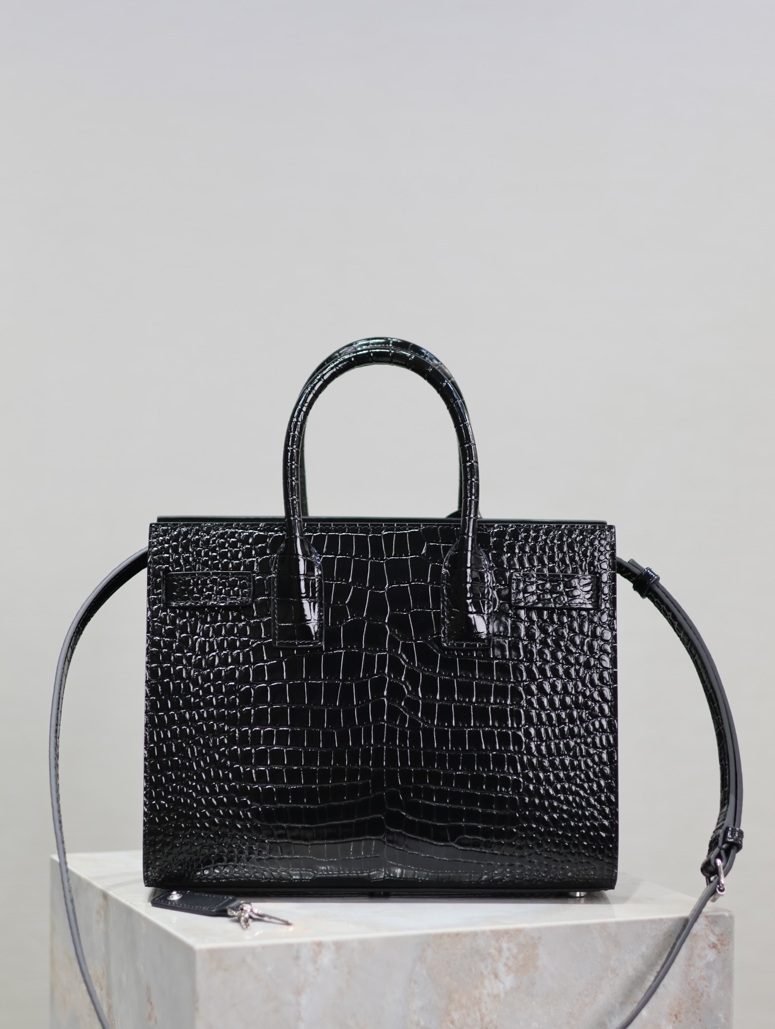 Y51 Sac De Jour-22x18x10.5&26x20.5x12.5CM