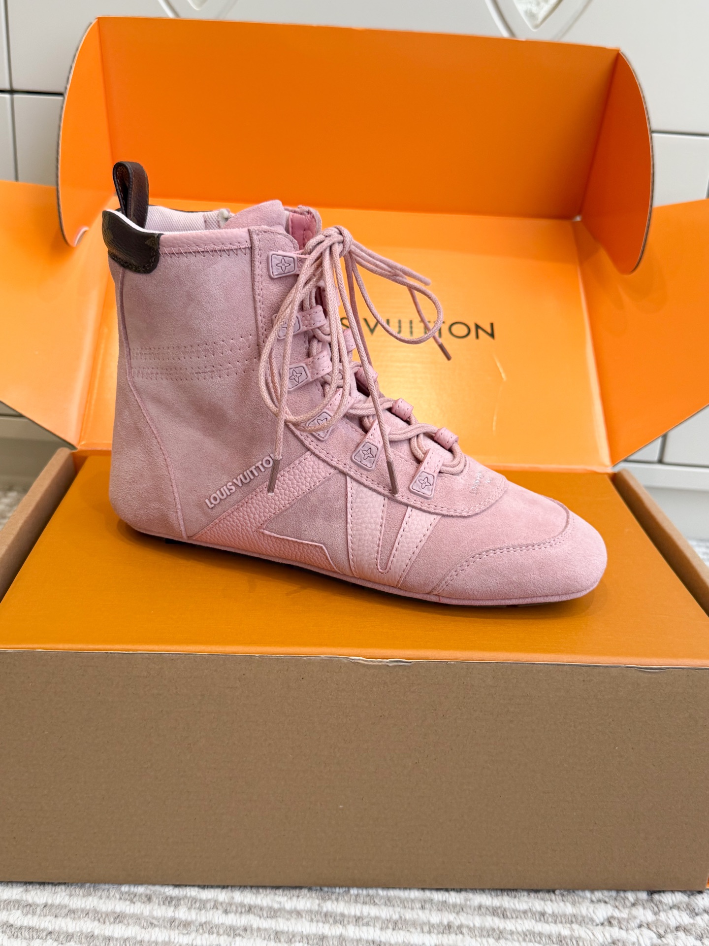 Loui*s Vvtt0n Sneakerina Ankle Boot (EU35-41)