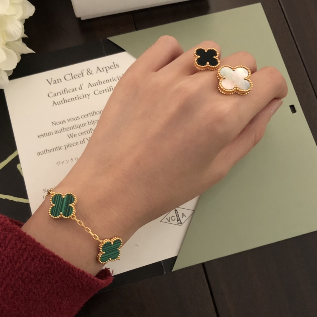 VCA Bracelet