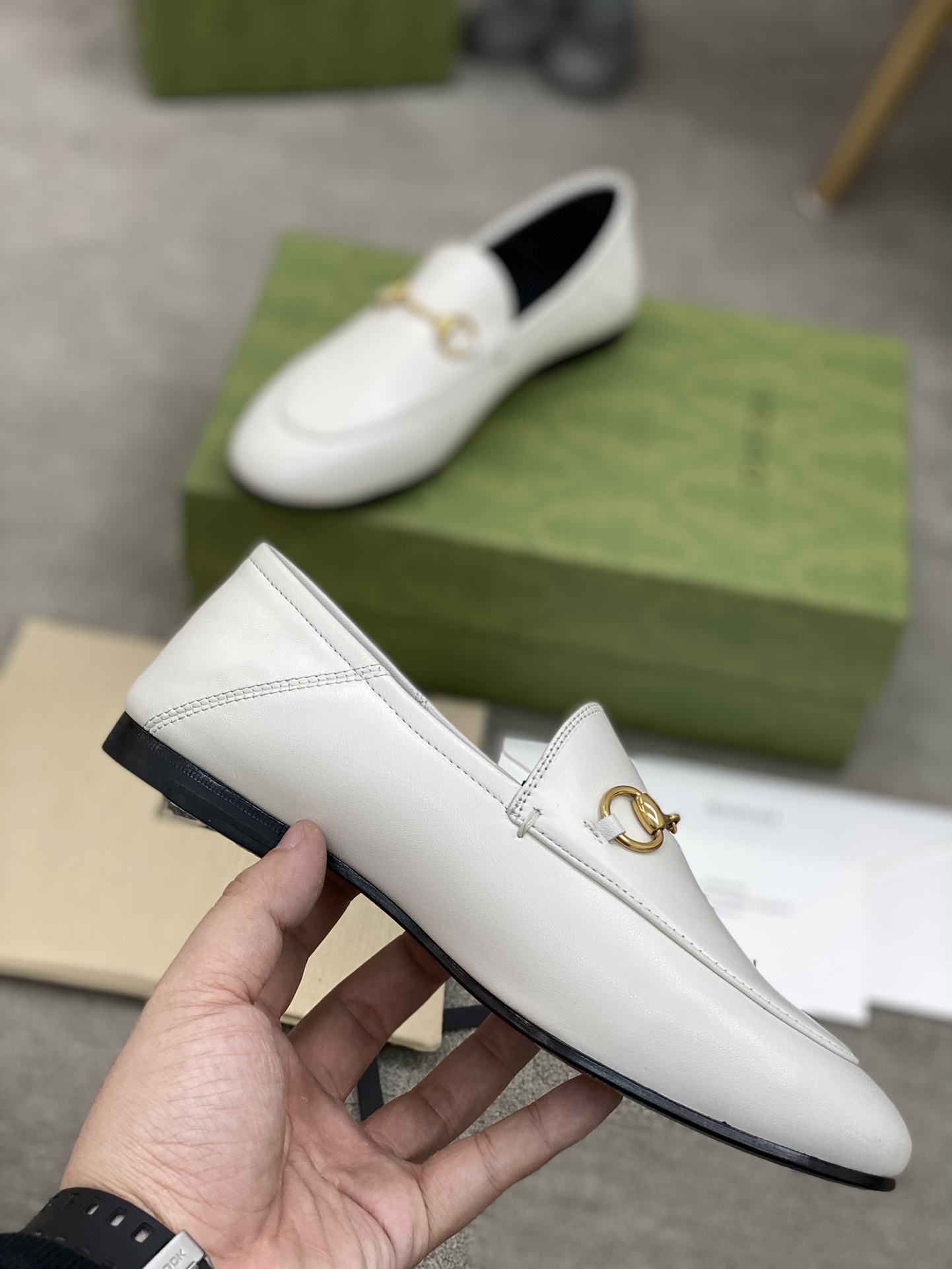 G*u*i loafers