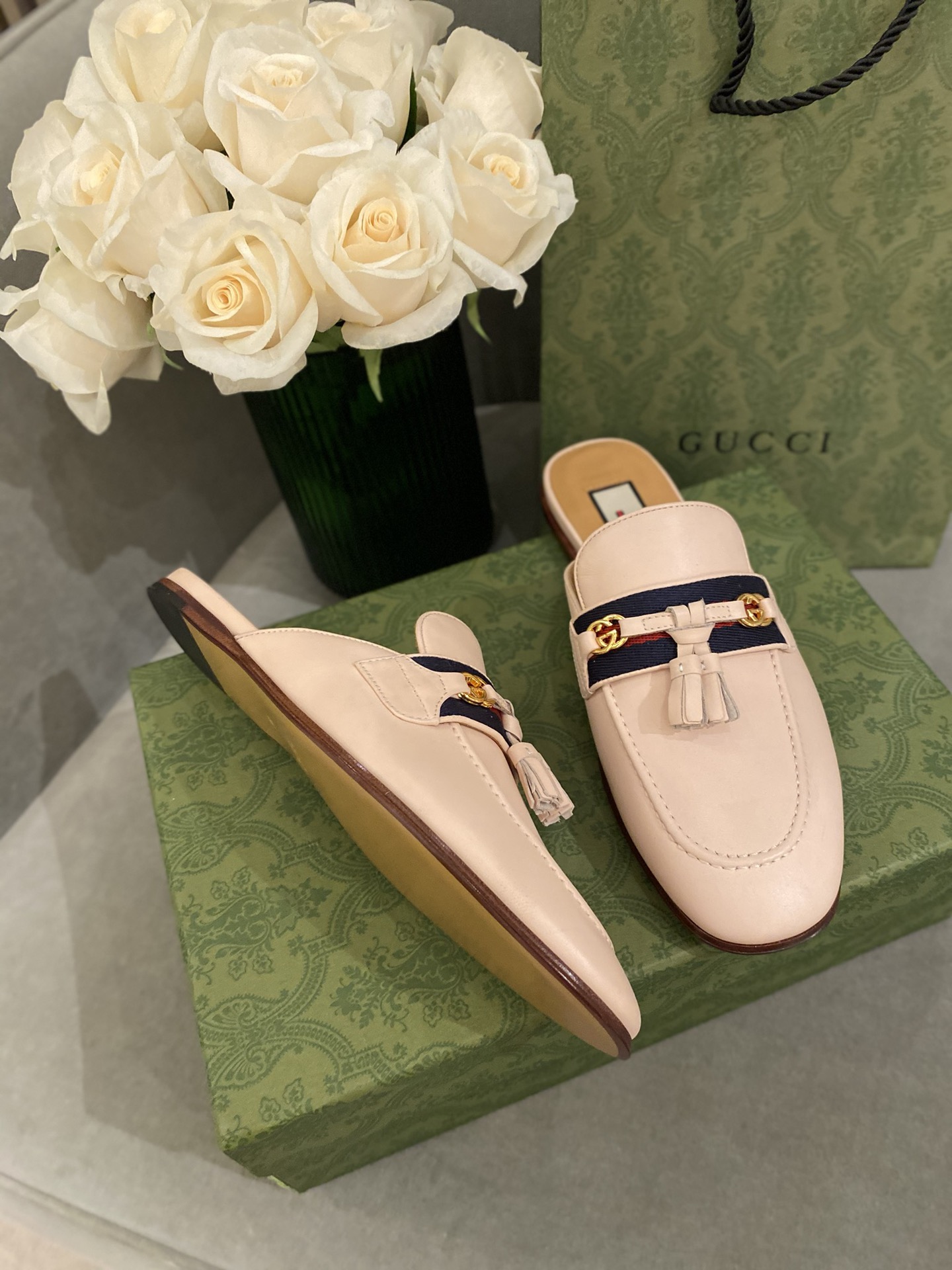 G*u*i loafers