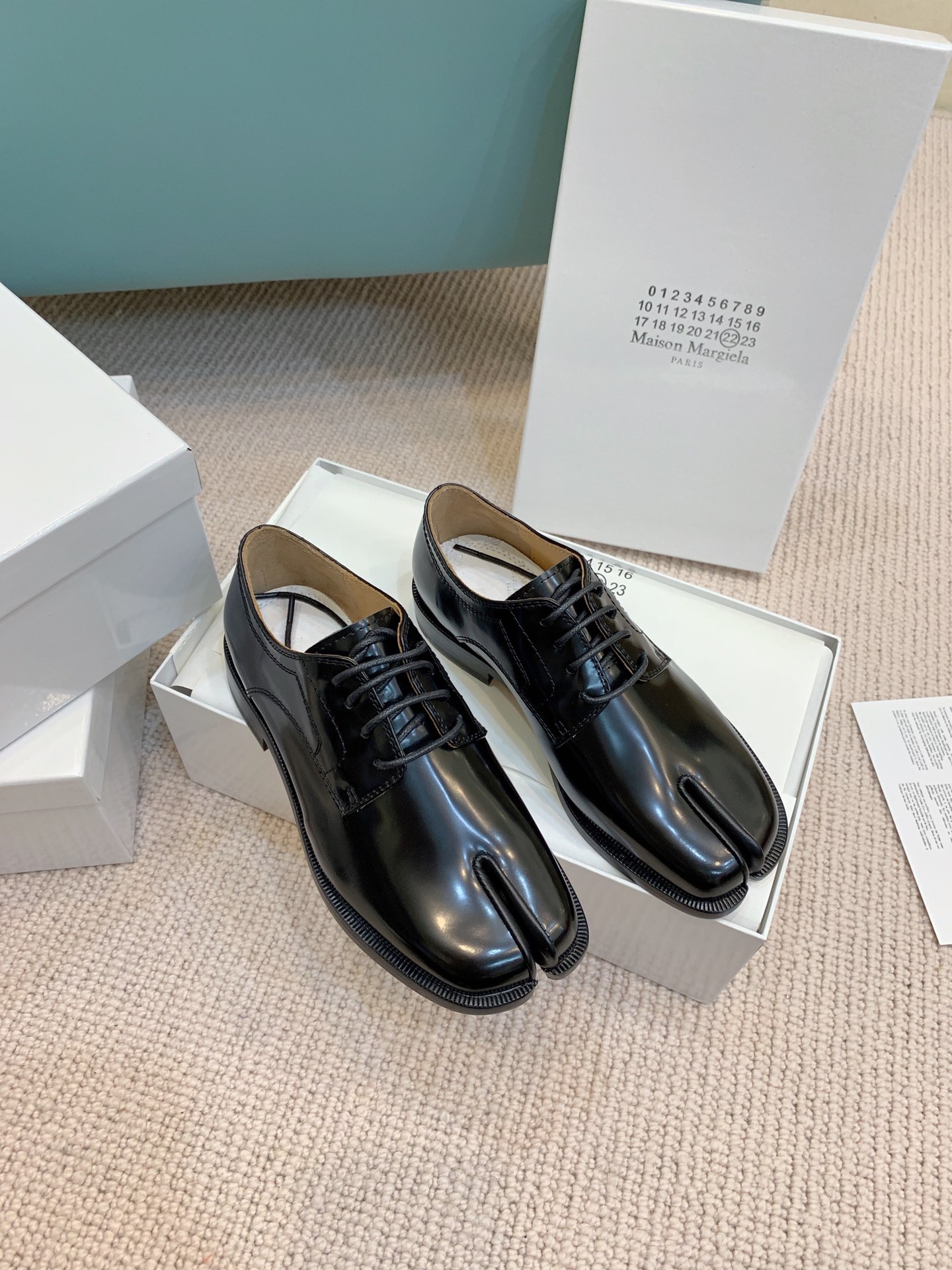 ma1s0n Marg*e1a loafers