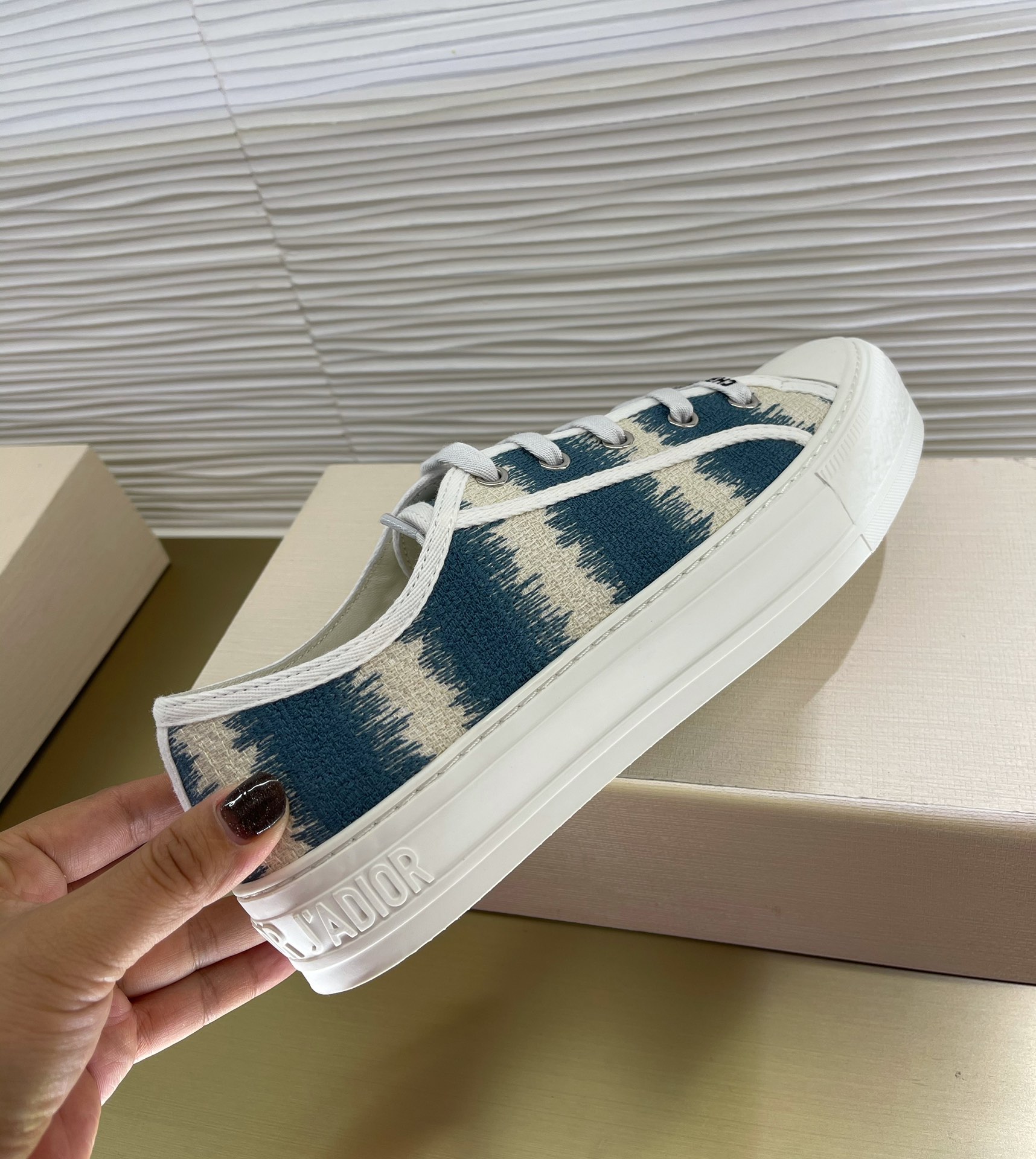 D*or sneakers