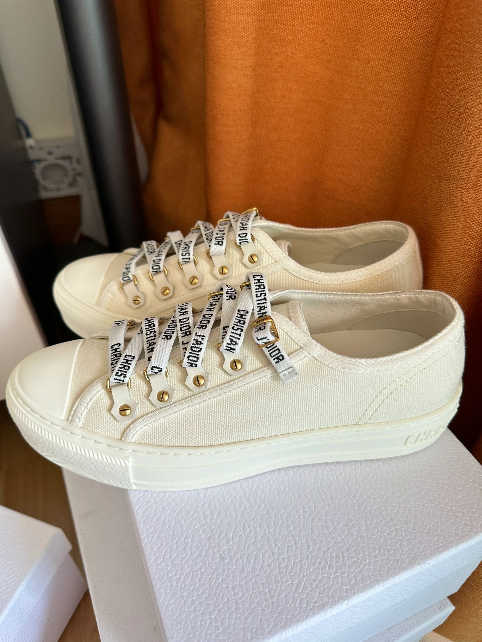 D*or sneakers
