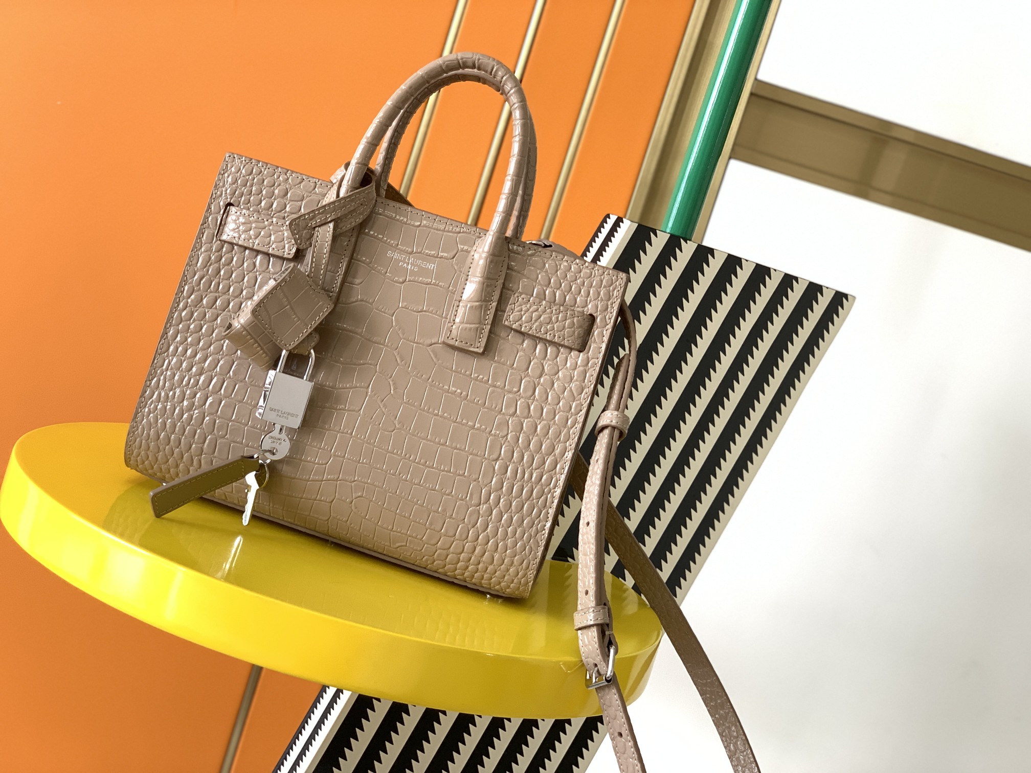 Y*L sac de jour-22x18x10.5cm